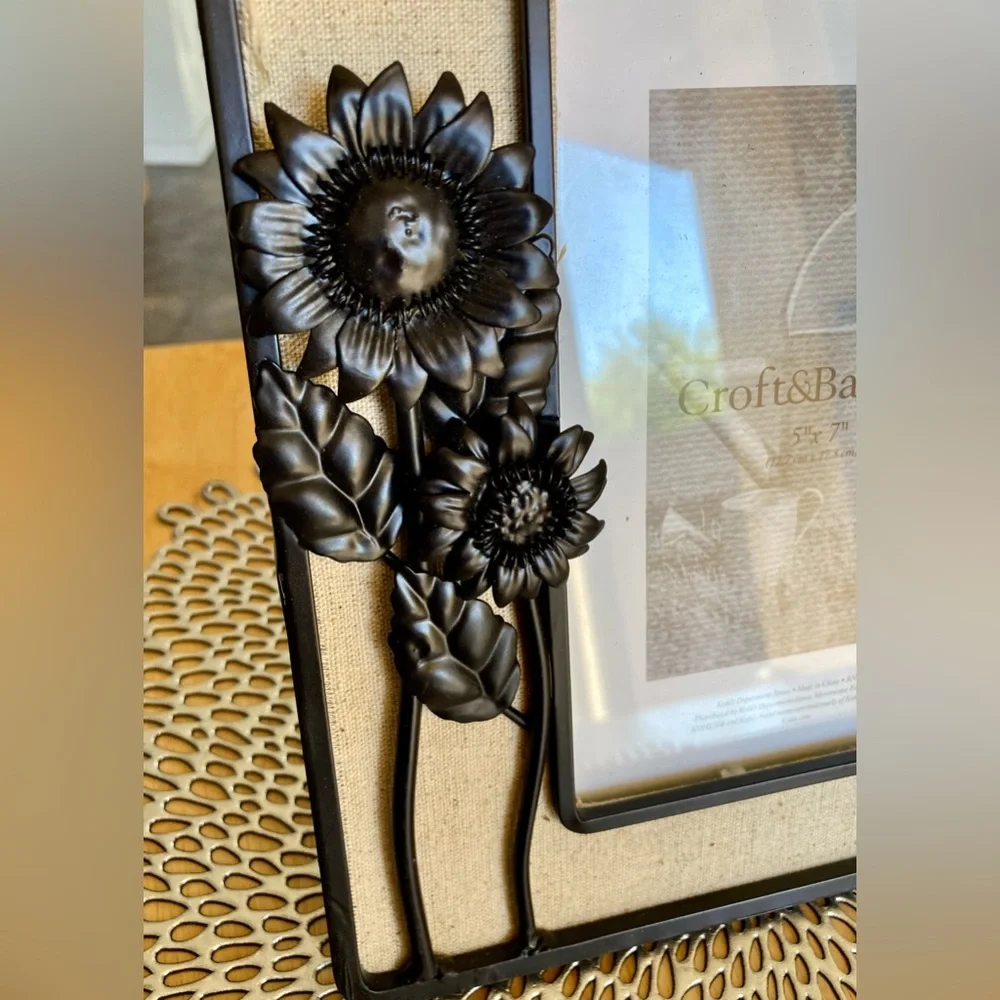 Croft & Barrow Photo Frame with Metal Daisy Detail 5 x 7